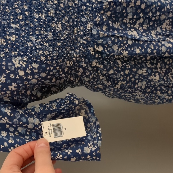 Medium - Old Navy - Blue Floral Mini Dress with Keyhole Back - Picture 2 of 3